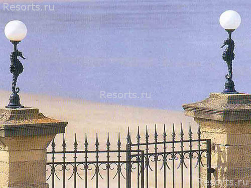 Hotel Du Palais 16
